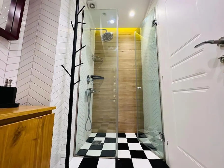 Redstripes Apartment Thessaloniki